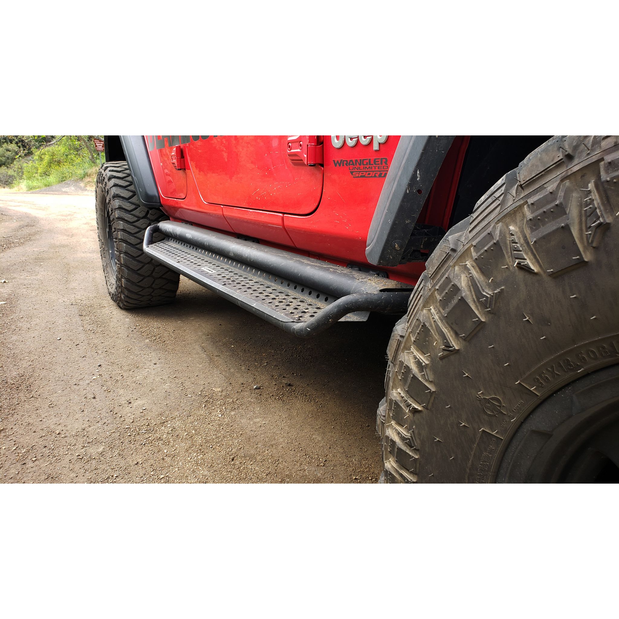 Go Rhino D14043T - Dominator Xtreme D1 SideSteps With Mounting Bracket Kit - Textured Black